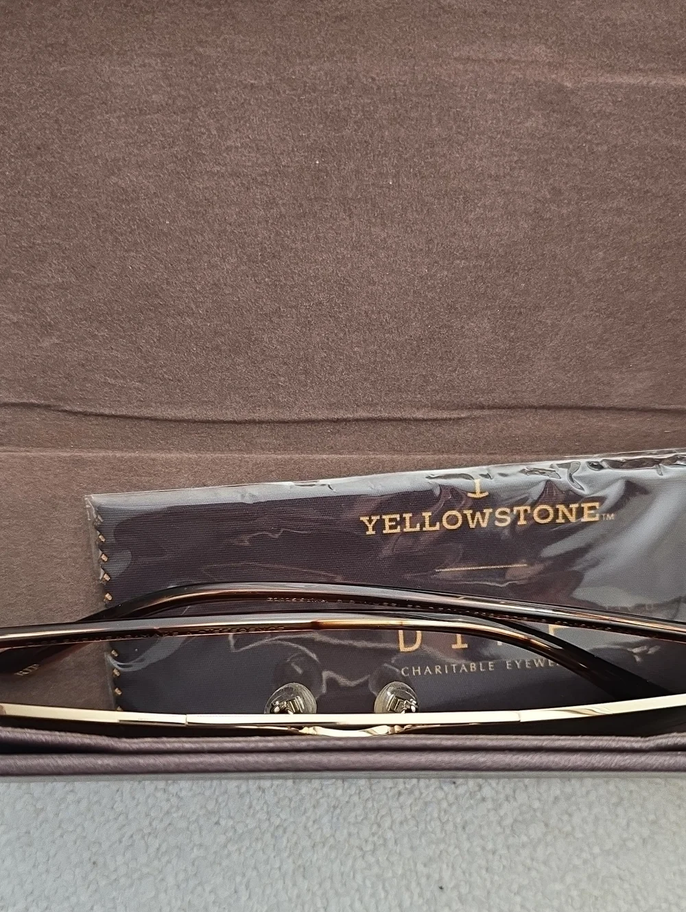 DIFF Eyewear X Yellowstone, Rip Wheeler Navigator Sunglasses, UNISEX,   MSRP$119